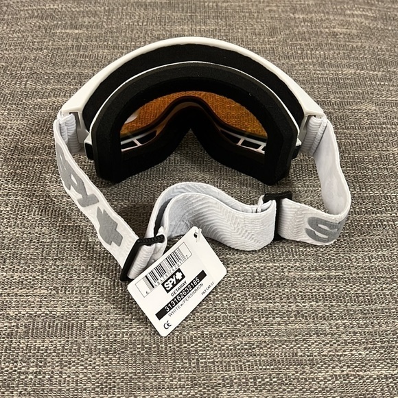 Spy Getaway Goggles - Picture 4 of 5